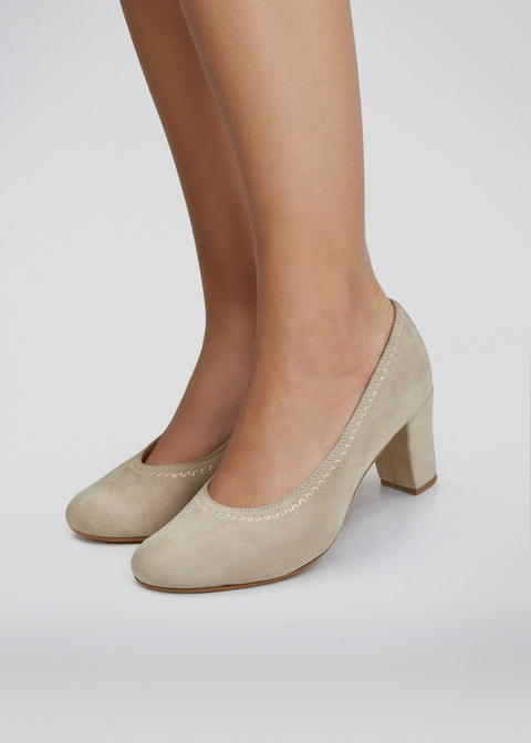 120 D Hallstatt Pumps